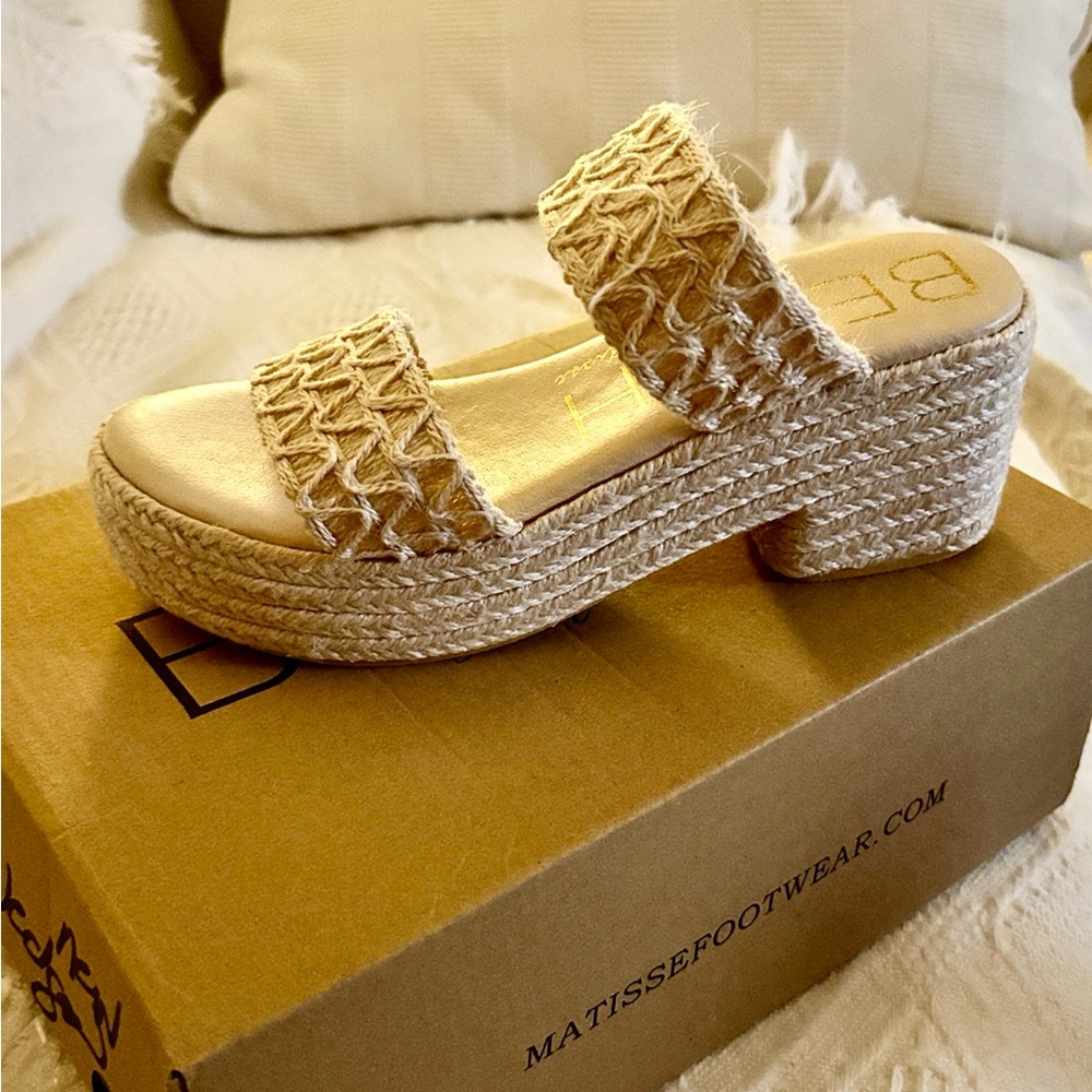 Beach Platform Sandals-Off White